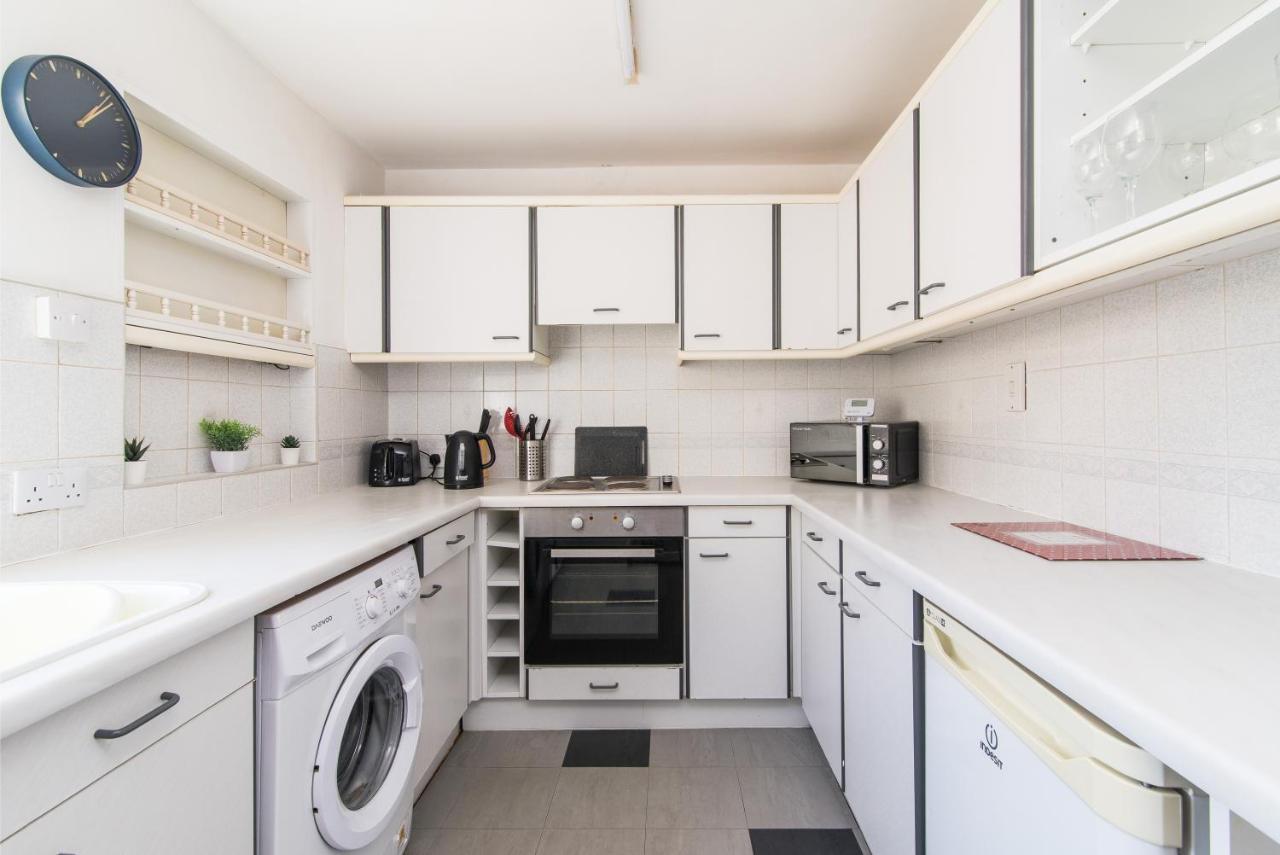 Characterful 2 Bed Apartment - Spacious & Comfy Castle Donington Zewnętrze zdjęcie