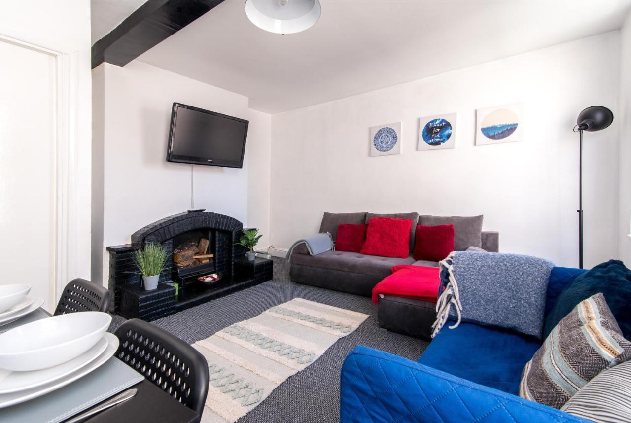 Characterful 2 Bed Apartment - Spacious & Comfy Castle Donington Zewnętrze zdjęcie
