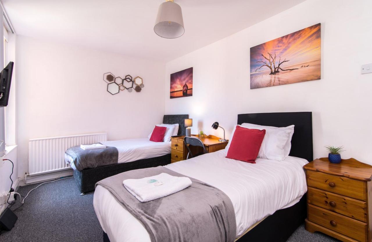 Characterful 2 Bed Apartment - Spacious & Comfy Castle Donington Zewnętrze zdjęcie